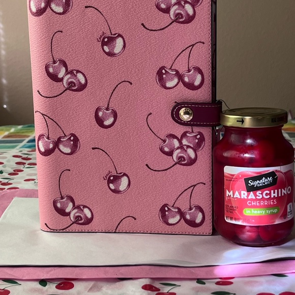 π COACH NOTEBOOK WITH CHERRY PRINT π NWT π - Picture 5 of 16
